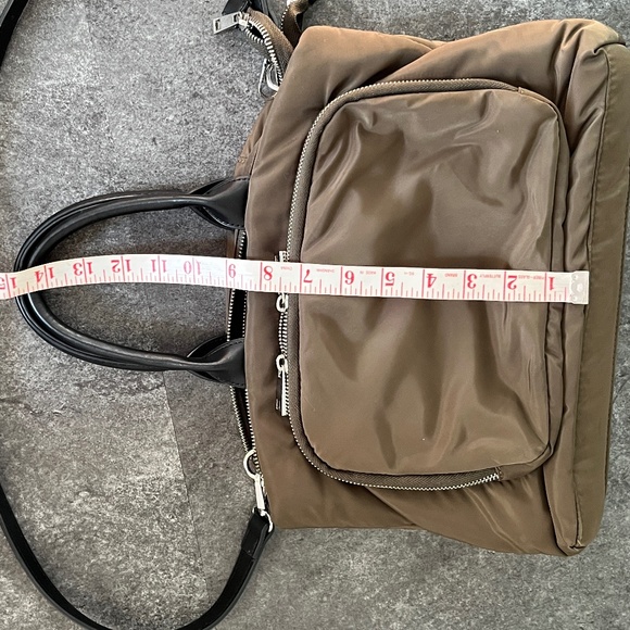 Zara two-way tote bag, with multiple zippers and detachable shoulder strap, EUC. - Picture 11 of 16